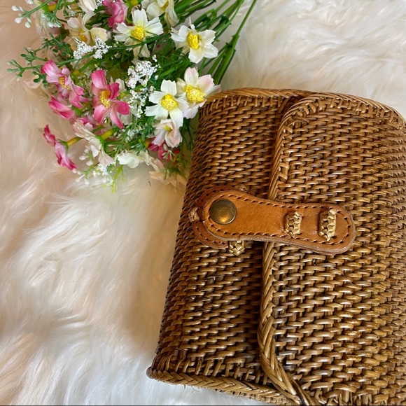 Straw crossbody bag - Picture 4 of 5